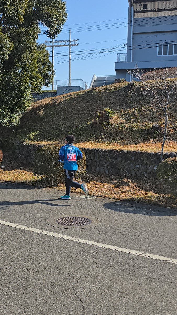 4love4peace4's tweet photo. 娘と駅伝の応援行ってきました🏃💨
みんな頑張ってました🏃‍♀️
一生懸命でそれでいて楽しむみんなが今年もだーい好きです(*´∀｀*)尸💕" https://t.co/XyqzltgHjq