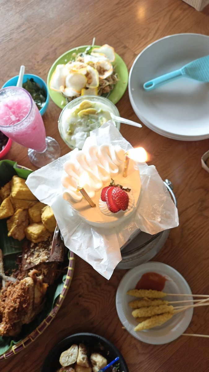 violustea's tweet image. mantap