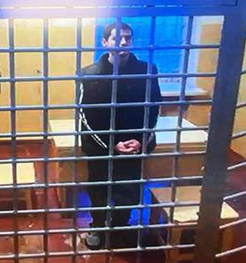 “Пока будет россия, будет и война, а плешивое чмо Путя будет говорить, что на то есть причина. Я 3 года живу под оккупацией и вижу, как и что русня делает”. За ці слова окупанти кинули на 5 років за грати 19-річного сироту Віталія Трофимчука з окупованої Запорізької області