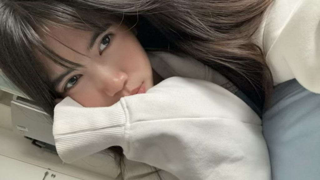 : 3 3 👈🏻♥️