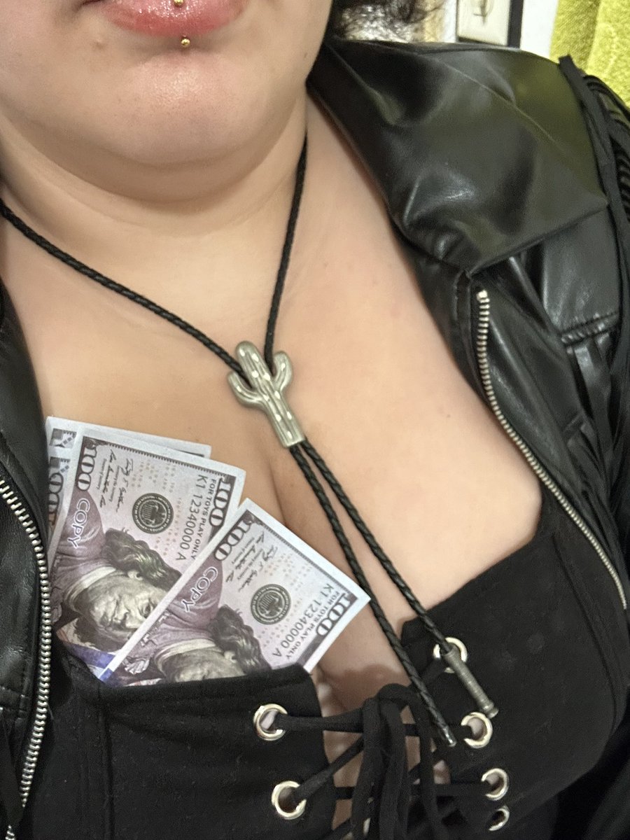 thotprocess666's tweet image. makin money shmooves