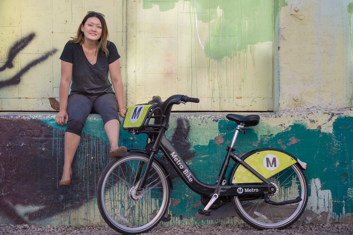 ciclosfera's tweet photo. ¿El negocio más rentable para una ciudad? La bici compartida. 🚲💰

Un estudio lo confirma: 

📉 90% más barato que el coche. 
🏥 Ahorra 40M€ en salud pública. 
🌱 Evita 46.000t de CO2 al año.

Análisis completo en #Ciclosfera54 y aquí 👇

https://t.co/s0FcTo5Z8R https://t.co/ko6SlcqAkM