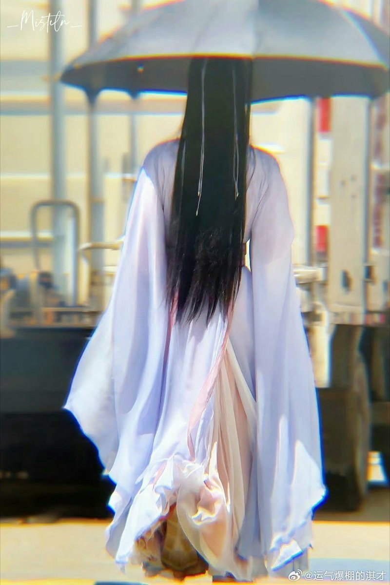 TomoLuvLight's tweet image. รูปที่สวยที่สุดในใจคือรูปด้านหลังและด้านข้างของ #เฉิงอี้ แปลกมั้ยไม่แปลกเนอะ มันเป็นรูปที่เราชอบมาก มันมีเสน่ห์มาก ยิ่งใส่ชุดจีนโบราณผ้าพลิวๆคือที่สุดในใจรองลงมาคือตัวละครป่วยหรือบาดเจ็บนั่นก็สวย