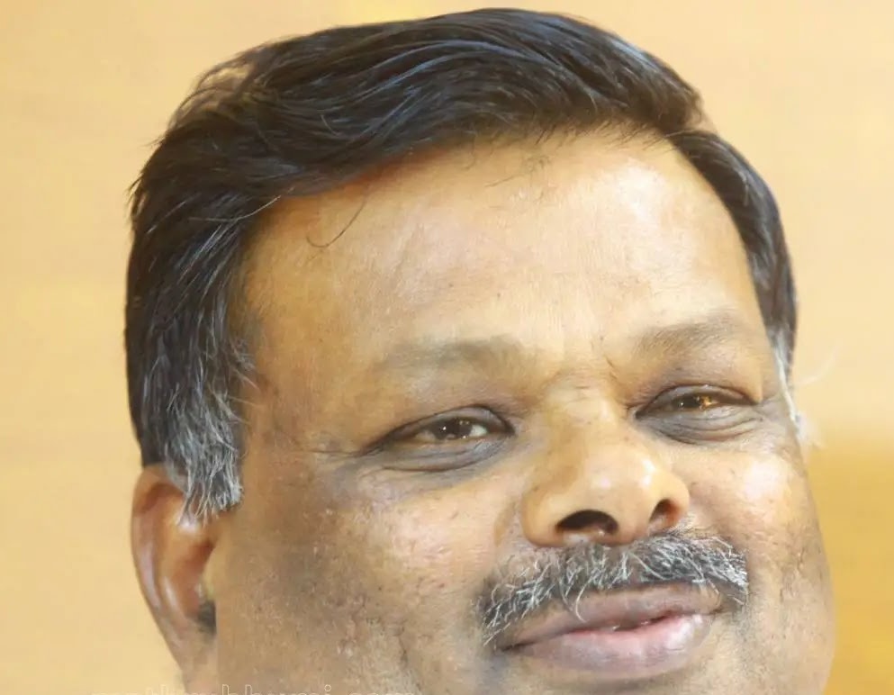 Anjan94150697's tweet image. KERALA POLITICAL BREAKING: DEFECTION CONTINUED FROM #LDF CAMP.

#RajendranFliedToBJP: S. Rajendran, a former CPM MLA from #Devikulam in #Idukki, officially quit the CPM and joined the BJP today (on January 18, 2026), just ahead of the #KeralaAssemblyElections2026

📌 Defection