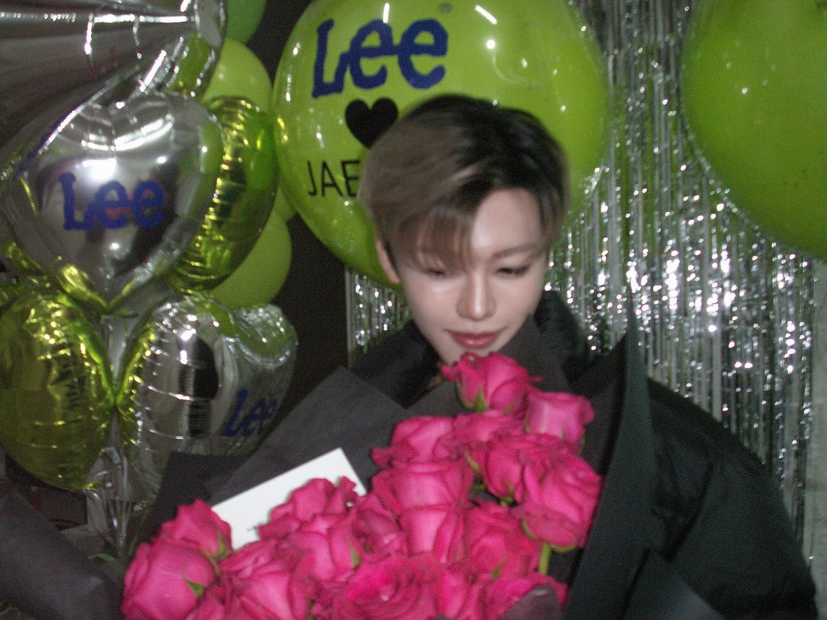 jamong1323's tweet image. 재민이 인스타 

LEE ♥️🖤