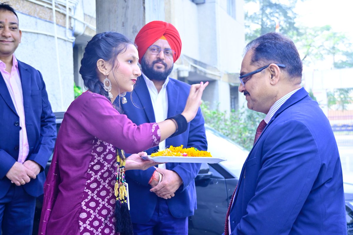 Dr C S Singh tweet media