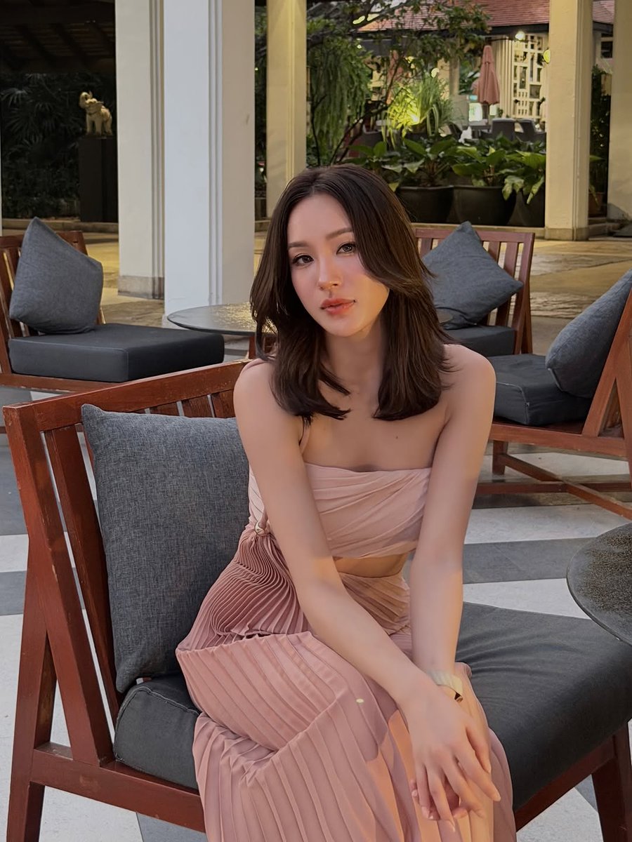 enjoyjuner_'s tweet image. Enjoy wifey june and her in laws in the comments 😌🫶

#EnjoyJune #เอนจอยจูน #Enjoyyotdr #junenannirin