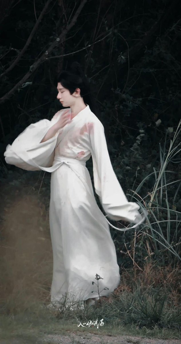 TomoLuvLight's tweet image. รูปที่สวยที่สุดในใจคือรูปด้านหลังและด้านข้างของ #เฉิงอี้ แปลกมั้ยไม่แปลกเนอะ มันเป็นรูปที่เราชอบมาก มันมีเสน่ห์มาก ยิ่งใส่ชุดจีนโบราณผ้าพลิวๆคือที่สุดในใจรองลงมาคือตัวละครป่วยหรือบาดเจ็บนั่นก็สวย