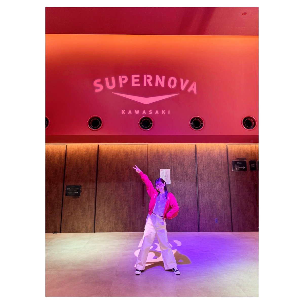 fuka_yuzuki's tweet photo. #白爪草ミュージカル 
本日もご来場頂きありがとうございました💐
カーテンコールでの、お客様が私たちを包み込んで下さっているような拍手、一生懸命生きて良かった。と思えて幸せです…!!

終演後にはスクエア会員様の握手会がありました🤝
お会いできて凄く嬉しかった〜🥺🩵
みんな、ありがとう。 https://t.co/psZT9cHin4