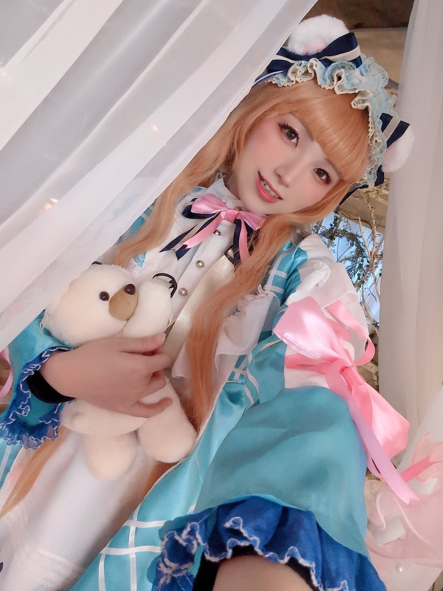 今日は念願のゆずりさんと併せ！
たのしいえぶりでーの仁奈やったよ🧸
最高に可愛くて楽しかった〜😭✨