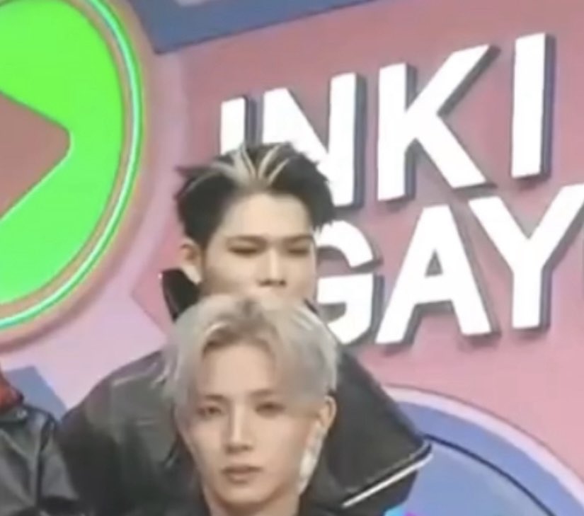 heesojkitty's tweet image. they wrote his name wrong and called him gay he mad asf
