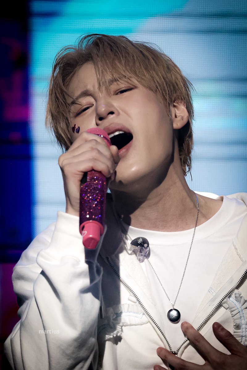 251231 Tell the World 팬미팅

오늘도 무대 위에서 완성되는 사람

#하성운 #HASUNGWOON
#河成雲 #ハソンウン
#Tell_the_World 
<a href="/gooreumseng/">하성운</a>