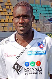 FCMRetro's tweet photo. Aujourd'hui se joue la finale de la CAN : Maroc / Sénégal
Plusieurs joueurs mulhousiens ont été internationaux de ces 2 pays.
Gharib Amzine: 26 sélections A Maroc
Papa Malick Ba: 11 sélections A Sénégal
Lamine N'Diaye: 5 sélections  A Sénégal
Issa Ndoye: 2 sélections A Sénégal https://t.co/tXBjcekeRI