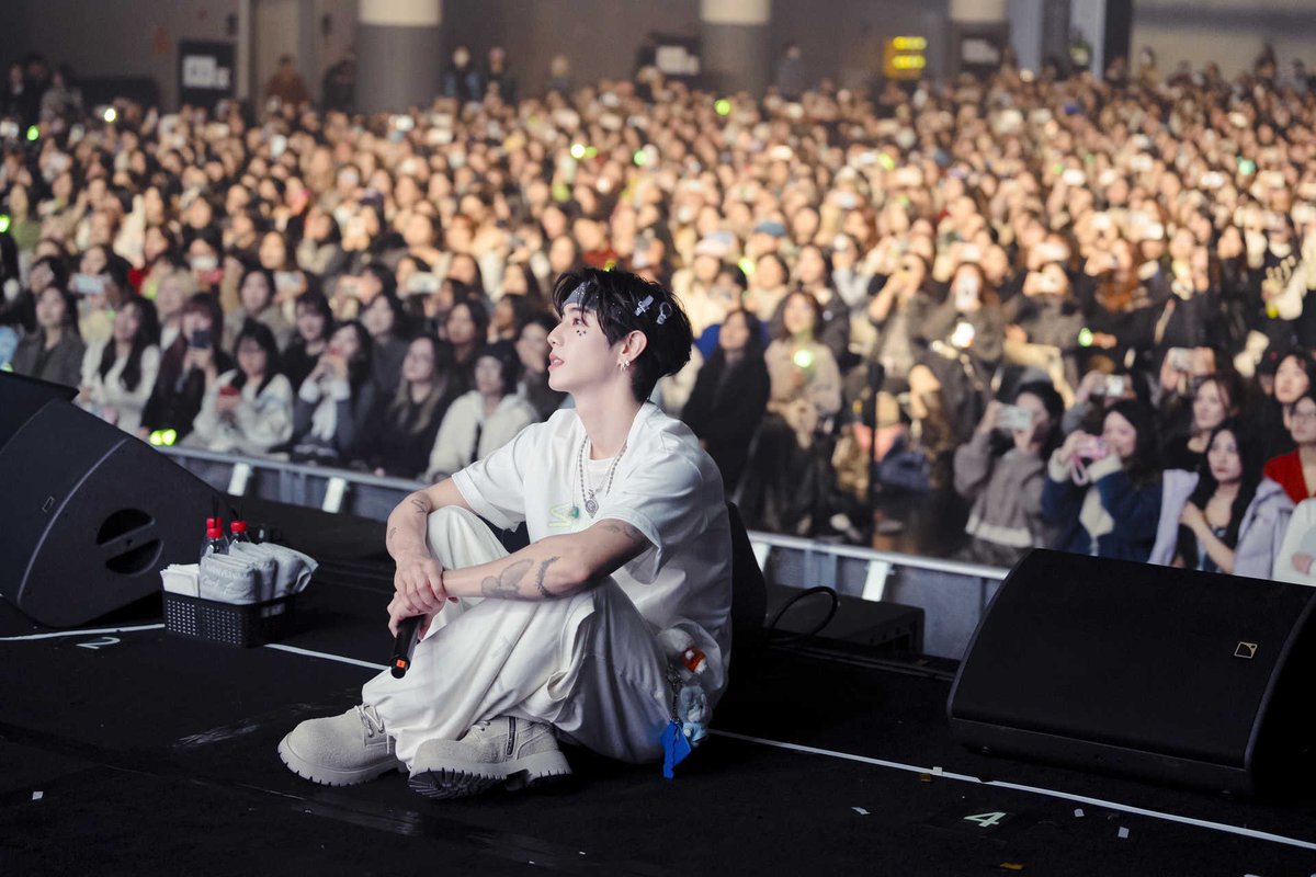 DNAmngmnt's tweet image. Silhouette: The Shape of You 
FANCON 2025-2026 
SHANGHAI 上海

Shanghai, we felt all your energy on stage last night! It was unforgettable being able to celebrate GOT7’s 12th anniversary together. Thank you for being with Mark every step of the way 💚 Can’t wait to see you all in…