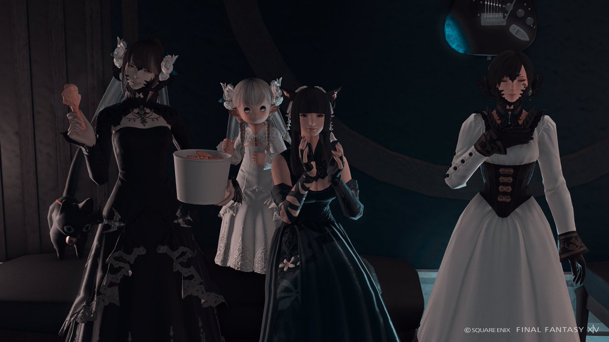 披露宴に来てくれた皆さんありがとうございました🥂
エタバンしたといってもこれまでと何も変わらない二人ですので、みなさんも変わらず仲良くしてください♪
ももちゃんが寂しくないよう、たくさん遊びに誘ってあげてね！私の留守は頼んだぞ皆！ｗｗ

#さらももcafe