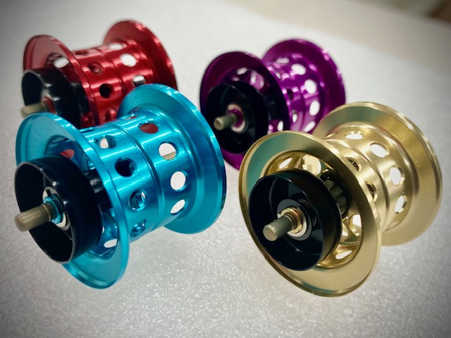 karil_online's tweet image. 【KTF抽選スケジュール決定】
26スティーズSVライト/24スティーズ用ネオスプールの抽選日程も決定しました！
1/20（火）16時抽選受付開始！
開始時は当Xアカウントで再告知します。また弊社HPトップにも掲載します。 価格など詳細は下記商品ページをご参照下さい！
karil.co.jp/?p=1131