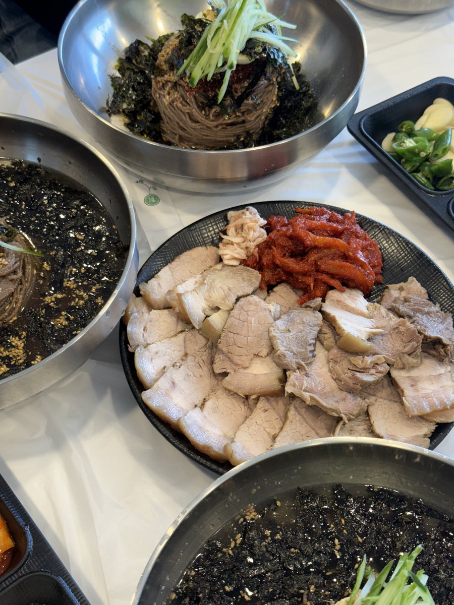 혀니핑 tweet media