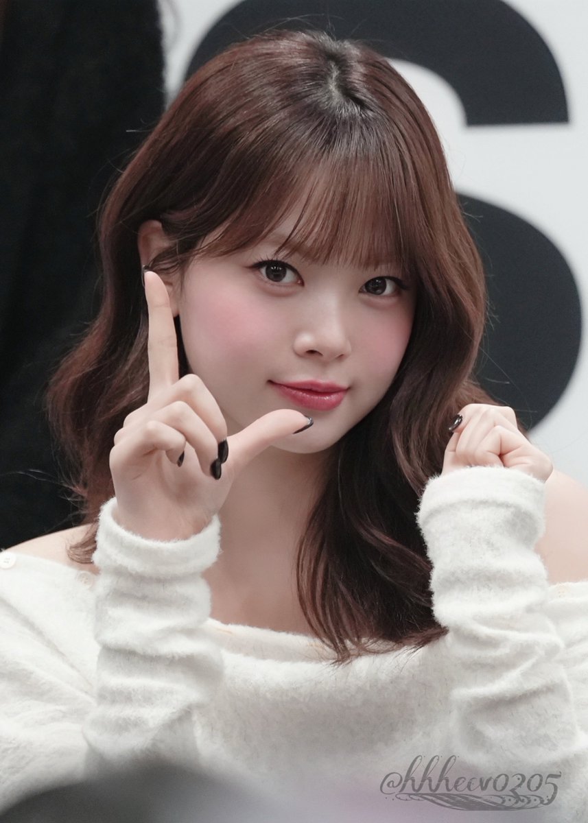 hhh_e_c_v_0205's tweet image. 260118 ♡ SPAGHETTI 全員サイン会

L.O.V.E- ̗̀💗  ̖́-

#르세라핌 #LE_SSERAFIM
#EUNCHAE #은채 #홍은채
#HONGEUNCHAE #ウンチェ