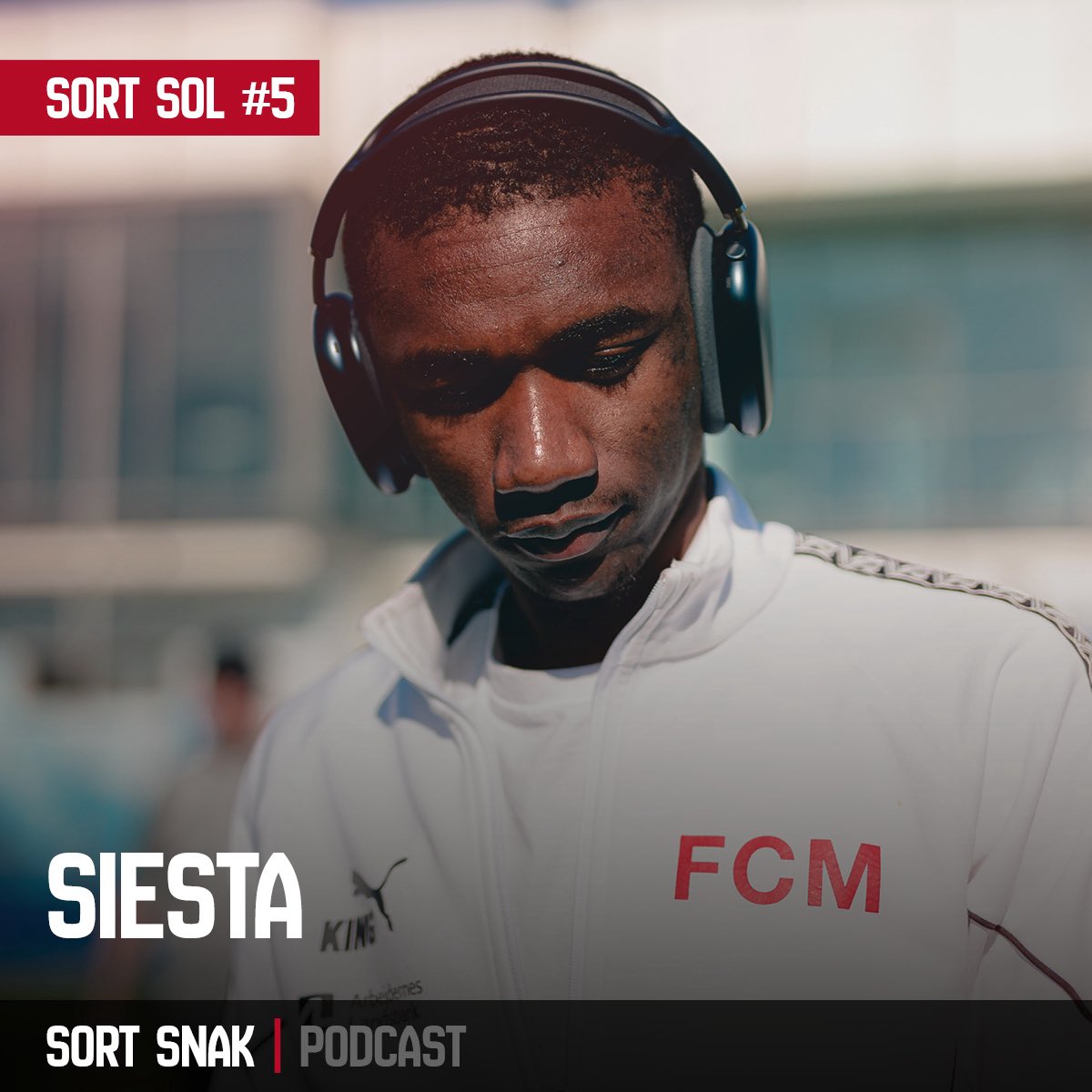 Ny omgang Sort Sol☀️

Hør fra Tullberg om formationsskiftet, samt hvad Mikael Uhre mener han har forbedret i sit spil. 

Til slut sætter vi det bedste #Midtjylland hold, hvis der aldrig var blevet solgt en spiller - lyt med her👇🏻

#sldk 

on.soundcloud.com/kHC94x8oc3txEr…