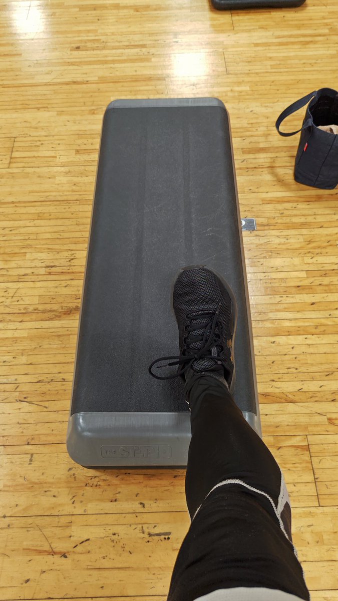 yohey1116's tweet image. 午後からはスタジオレッスン参加。
帰り道の夕陽が綺麗でつい撮ってしまった。 

#トランポリンエクササイズ
#GroupBlast
#GroupFight