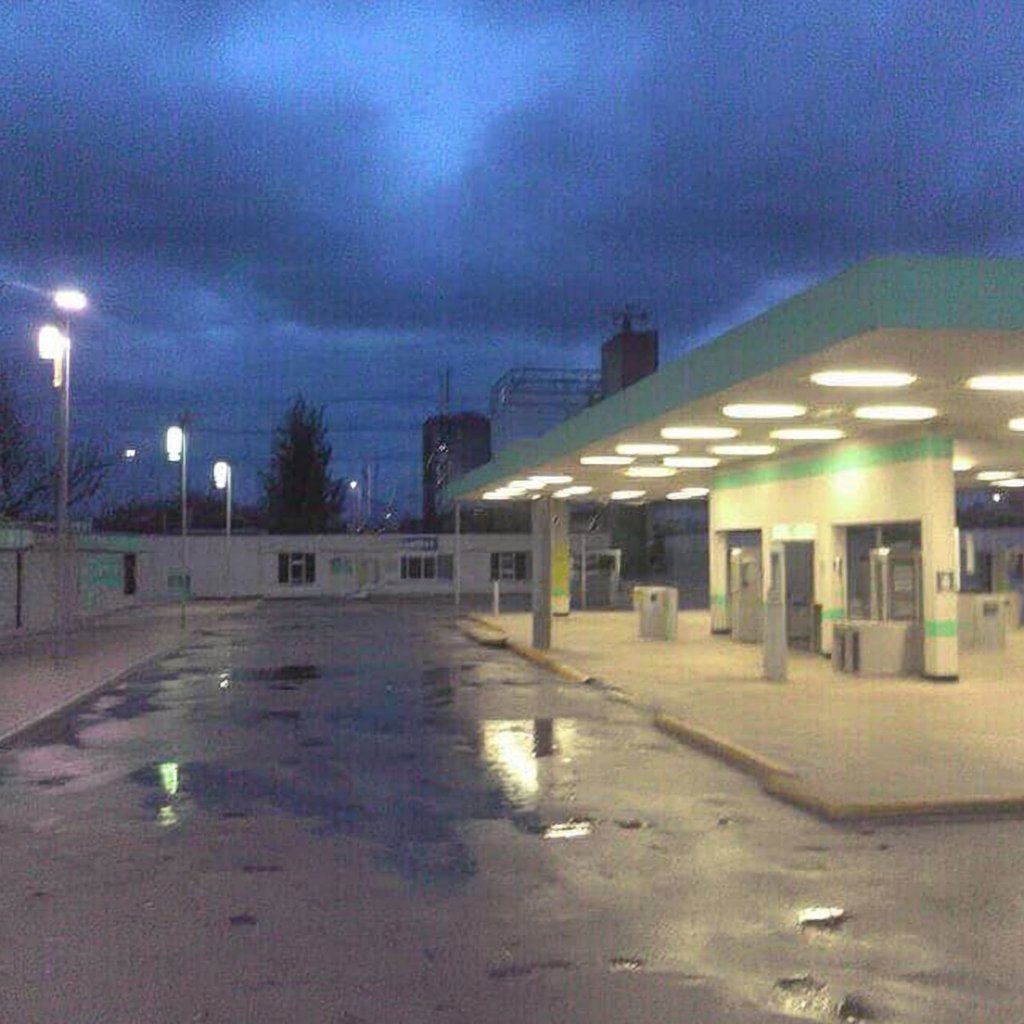 liminal_s's tweet image. 