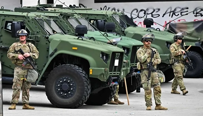 البنتاغون يستعد لنشر 1500 جندي في مينيسوتا - التأهب العسكري يأتي بعد تهديد ترامب بتفعيل قانون التمرد ضد متظاهري الولاية 