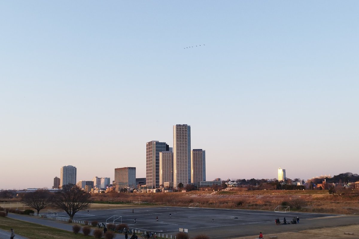 いつも右回りのコースを左回りしてみた。
こういう日に限って、右回りのランナーばかり。
まぁ、こういうもんです😄
#ジョギング #ジョギングなう