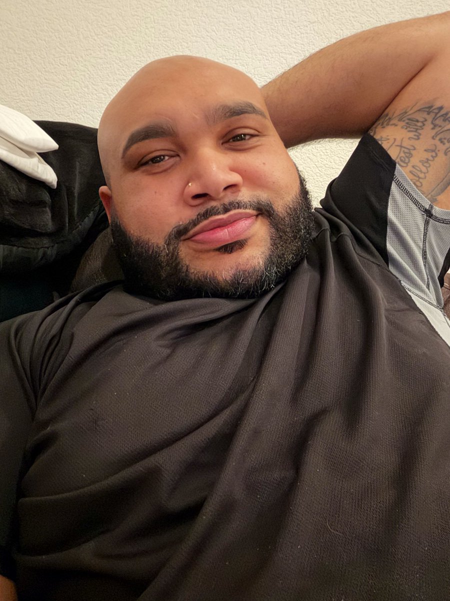 Daniel M tweet media