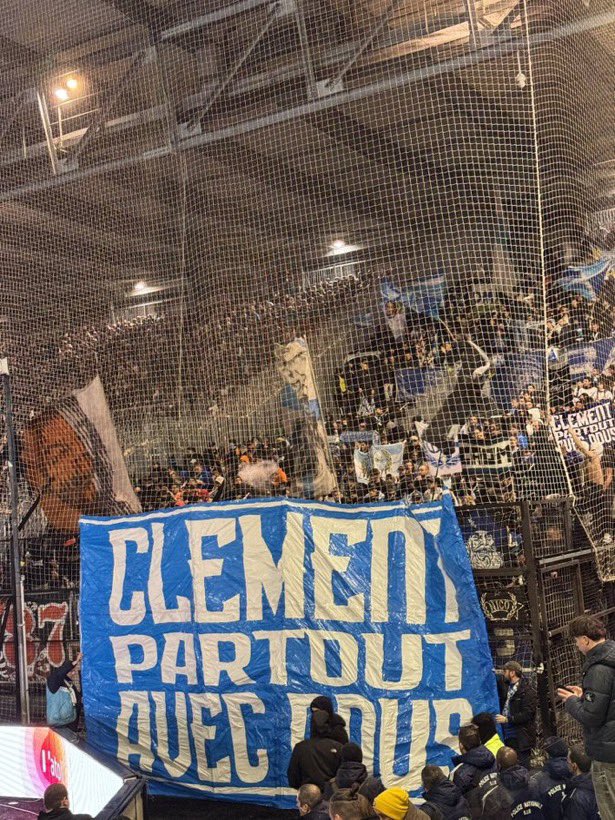 VGCU84's tweet image. #SCOOM Une prestation en tribune et sur le terrain à l’unisson! Clément partout avec nous, #ForzaOM 🔥🐉🔵⚪️