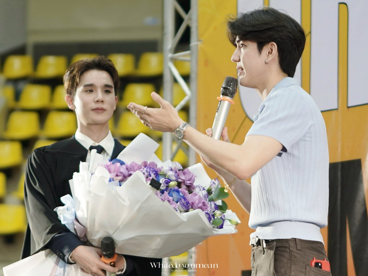 EvthIsForLove's tweet image. It’s yours💜🩵

#JimmyGraduationDay
#jimmyyjp_  @jimmyyjp_ 
#sea_tawinan  @Sea_tawinan 
#jimmysea