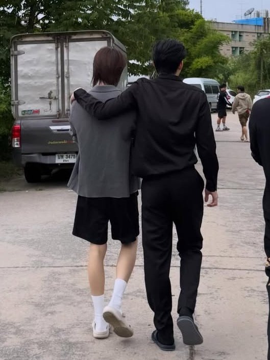 doublepjourney2's tweet image. ก็แค่ไม่ได้ถ่ายออกสื่อสินะ 😳🤭

#MeAndTheeSeriesFinalEP