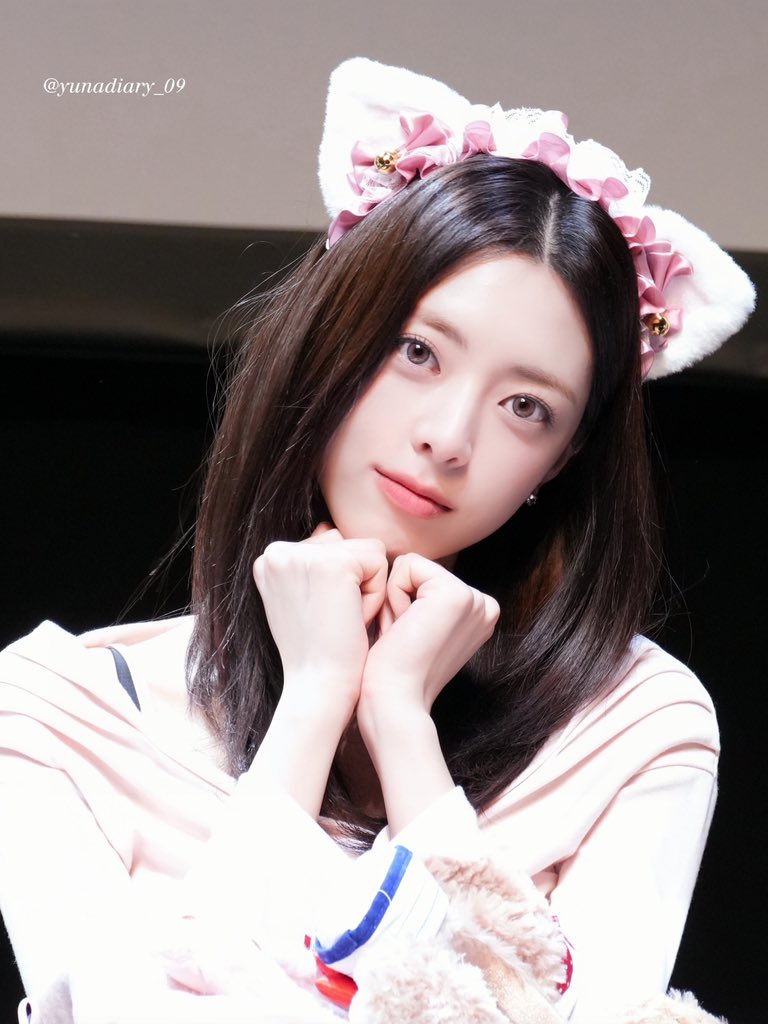 260118 SW fansign 🐰🩷

🥺🐱
#YUNA #ITZY #유나 #있지