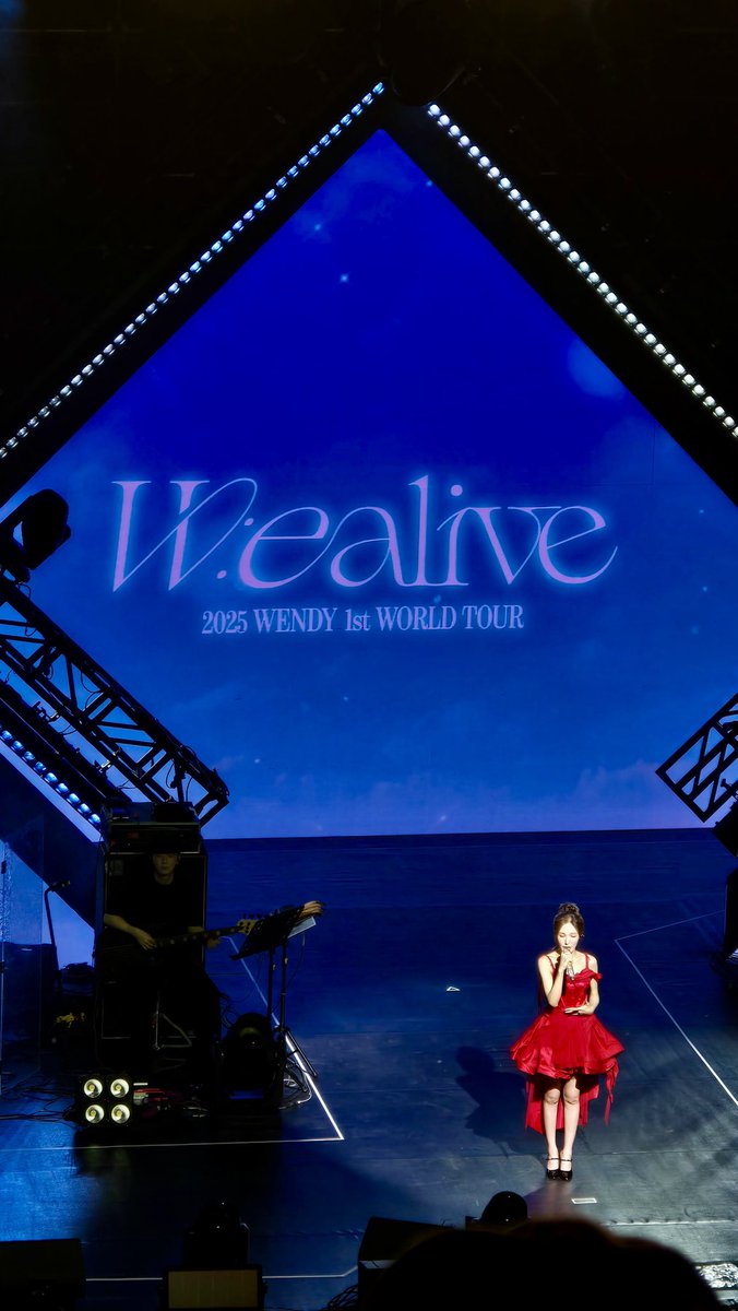 myb4eklight's tweet photo. PCD malala!!😭 
sobrang galing mo tlga!🥰 
Wanda 🩵

#WENDY_WORLDTOUR_IN_MANILA 
#WENDY #WEALIVEinMANILA https://t.co/vmUWczXygB