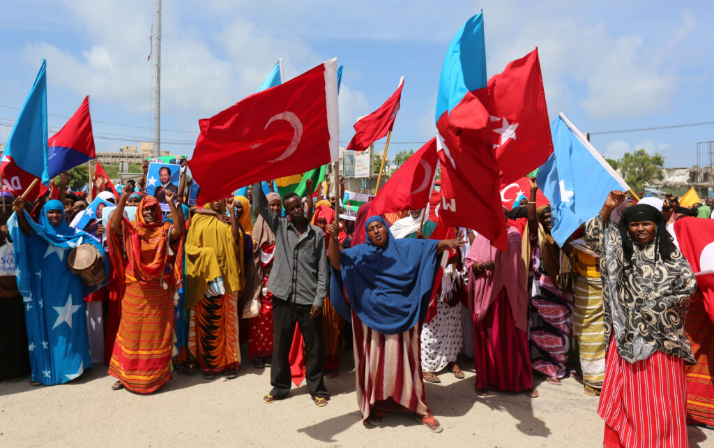 DavidGreenhh's tweet image. Turkey has exploited Somalia’s institutional weakness, assuming control over key national assets from airports to seaports and the coastline. It is therefore ironic to hear lectures on sovereignty from a government that outsourced it.  #Africa #News #Muqdisho