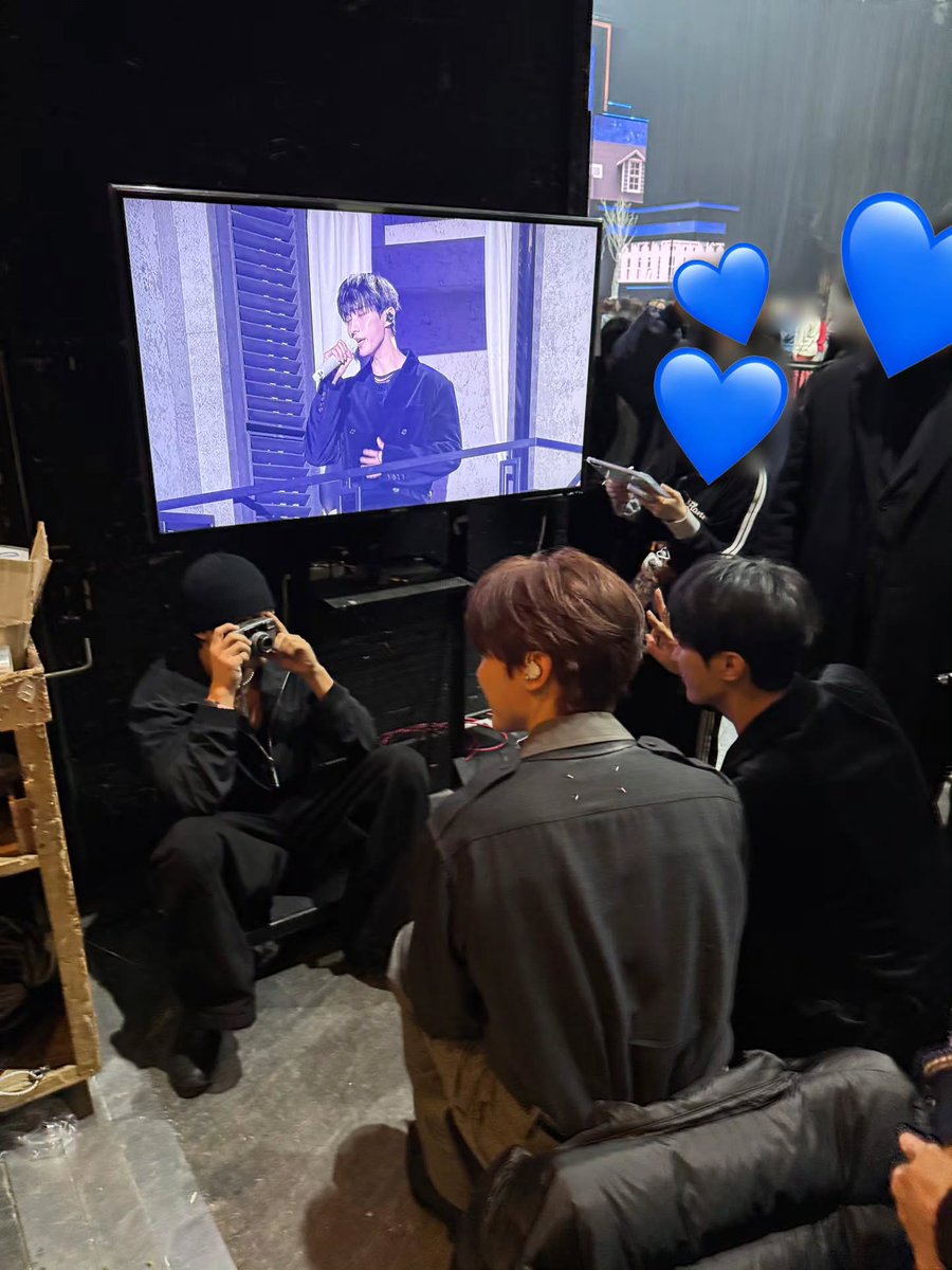 BehinddaDisplay's tweet image. ถ้าซอกมินดูรูปในกล้องแล้วคงจะงง ทำไมมีแต่หน้าน้องบู