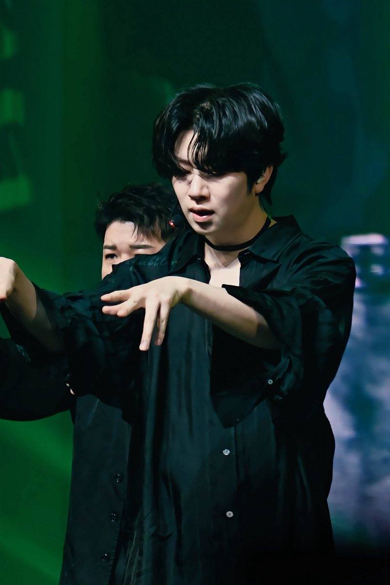 _aquibbler's tweet photo. 20251129 SS10 BKK
너를 몰라 보는 그런 남자들이 바보야😍

#희철 #김희철
#HEECHUL #ヒチョル #金希澈

#SUPERJUINIOR #슈퍼주니어 https://t.co/34y8Is0s1y