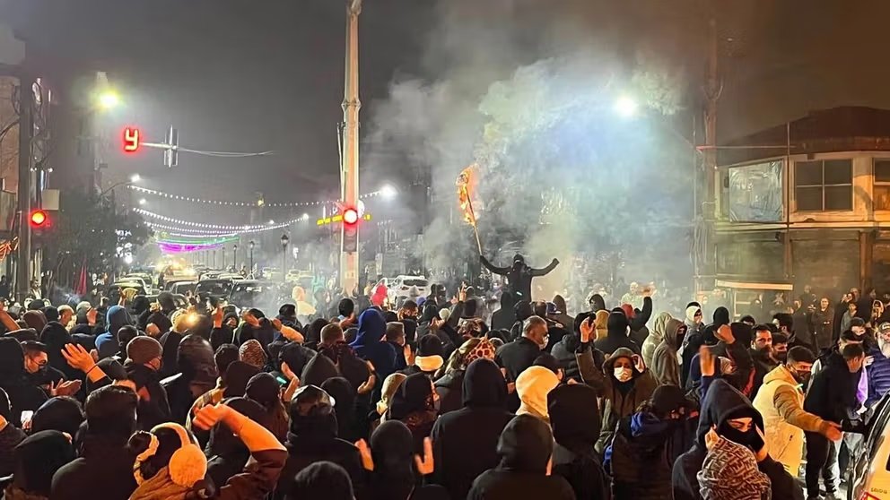 MarianoGiustino's tweet image. ULTIM'ORA: Premesso, che come vi documentavo sin dall'inizio, nulla è tornato alla normalità in #Iran, la rivolta anti regime non è terminata, le impiccagioni quotidiane non sono mai state sospese e la repressione semmai è più crudele e terrificante di prima con la caccia al…