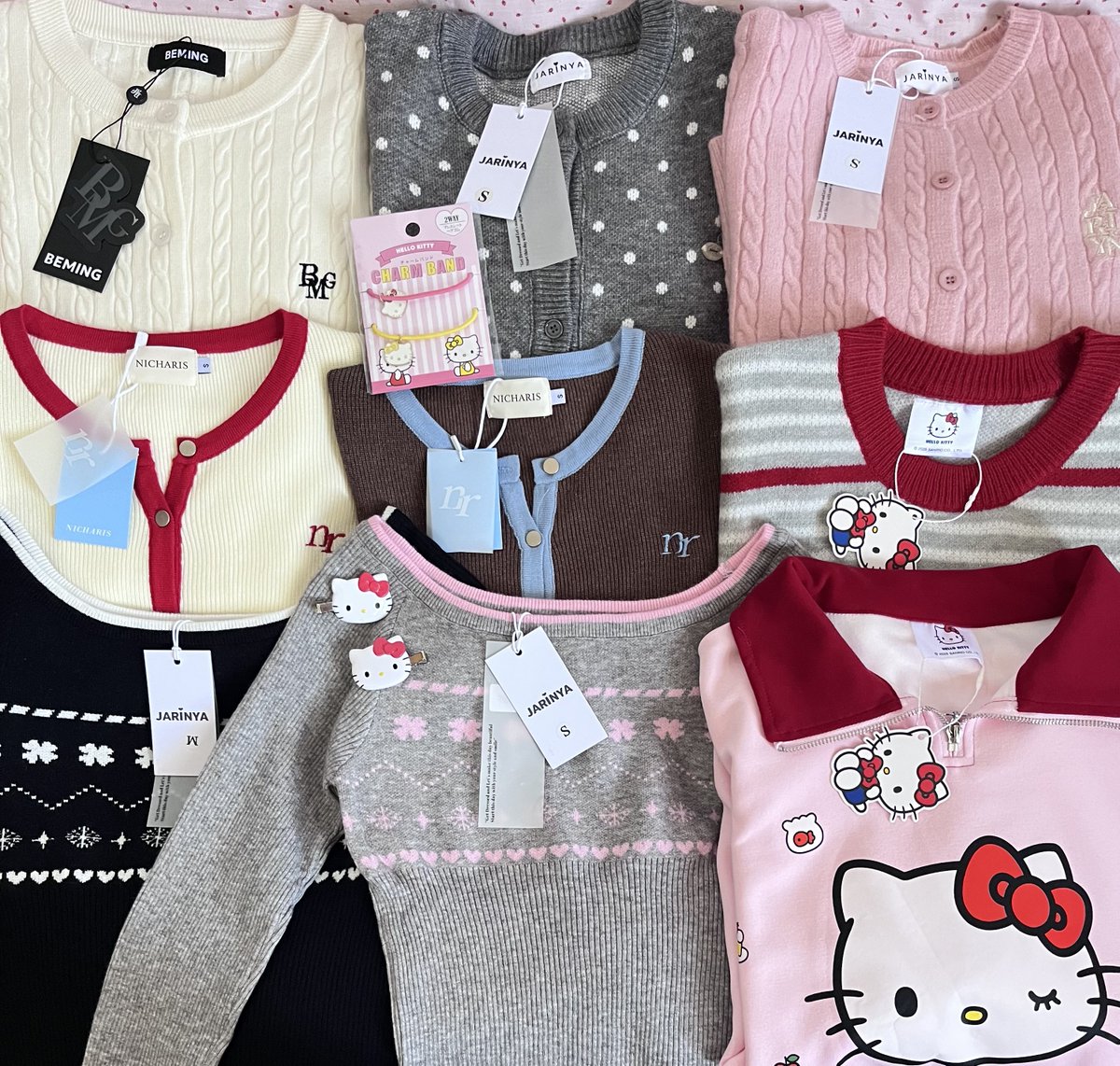 lily_alindaXIV's tweet image. ♡  ส่งต่อเสื้อผ้า มีเยอะกว่าในรูปค้าบ🥯 𓈒 
💬 ลงพรุ่งนี้ 19/01˖ ･ 19:30 น.

𓈒 * ﹆ รี+ปัก+ฟอล ลด 5 ค่าส่ง 40฿📦

#โล๊ะตู้เสื้อผ้า #ส่งต่อเสื้อผ้า #ส่งต่อเสื้อผ้ามือสอง #เสื้อผ้ามือหนึ่ง #ส่งต่อราคาถูก #ส่งต่อstylist #stylist #ส่งต่อcintage #cintage #vghbkk #bemingbkk