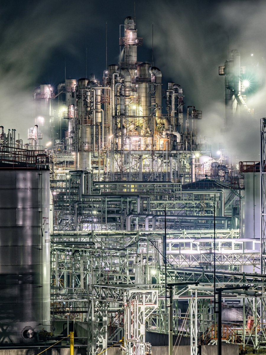 kobateck's tweet image. 姫路といえば姫路城が有名ですが、海側の網干地区にある機械の城もかっこいい