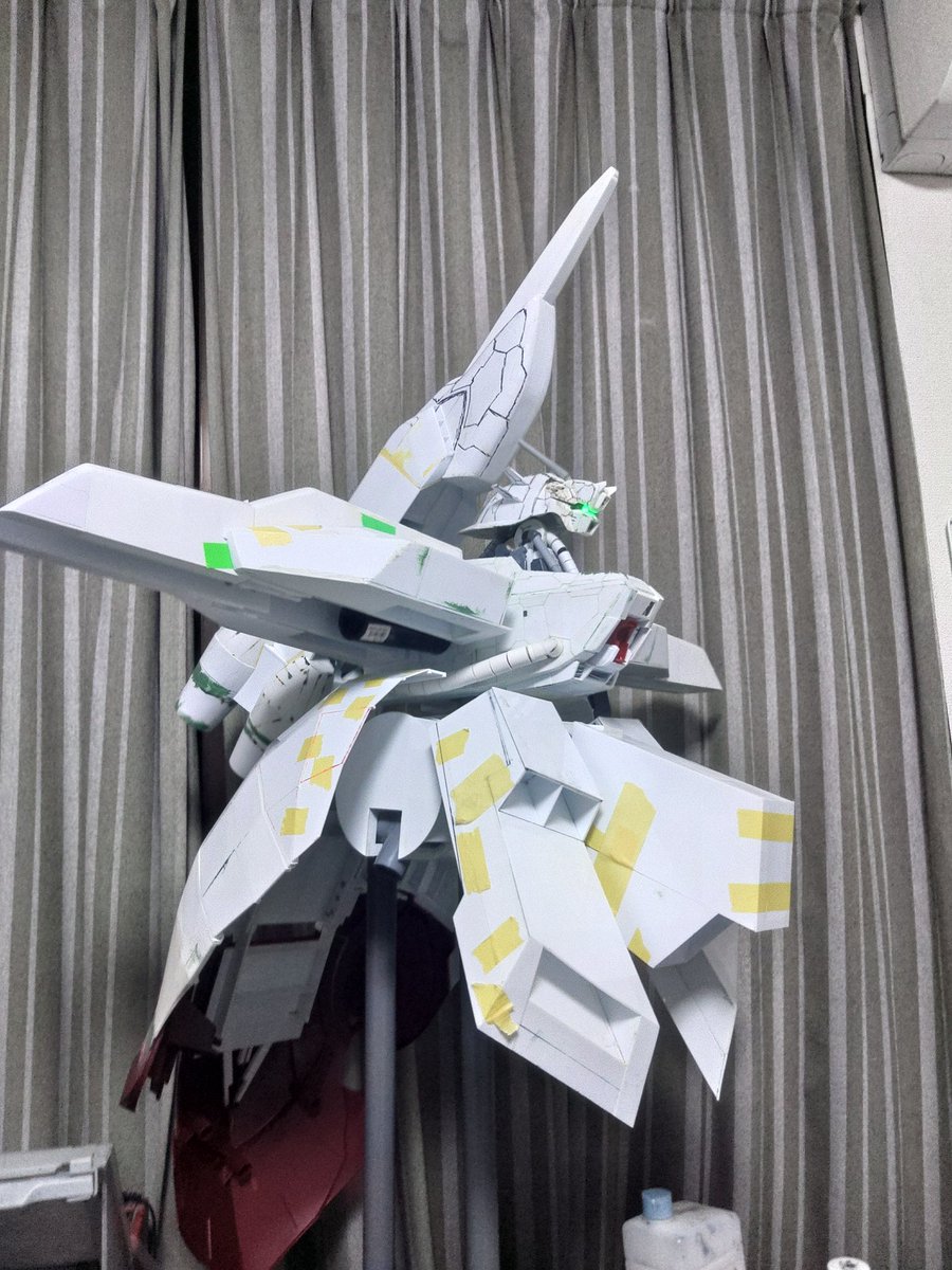 #多分私しかやってない
1/144　αアジールのプラ板スクラッチ