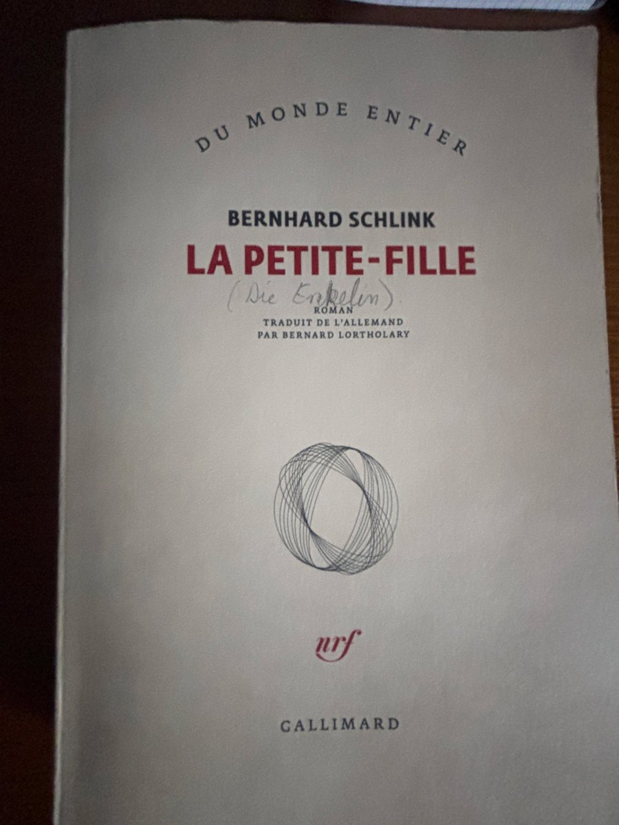 P9Pierre's tweet photo. @memoart_dadrien Magnifique roman. La vie, la profondeur des sentiments, un “voyage” culturel, sentimental, et contrasté de soixante années, en Allemagne.  
Je l’ai lu pour la deuxième fois ces jours-ci. C’est un plaisir de le savourer plus longuement ( puisque l’histoire je la connaissais). https://t.co/2lhznGZQUA