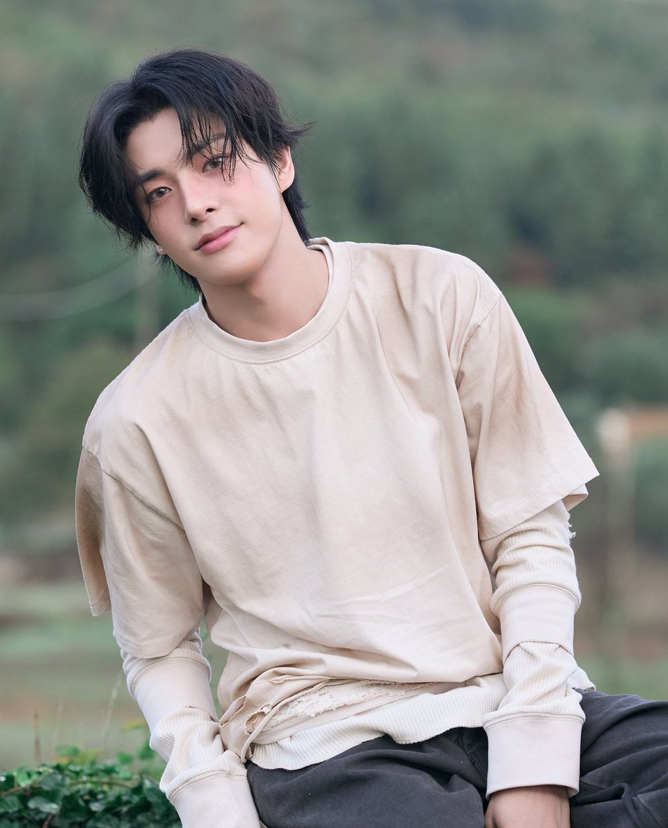 jakeyclub's tweet image. bawling my eyes out he’s the most precious person in the world, oh my jake 🥺❤️‍🩹

“first of all, thank you (engene) for always being my motivation. i feel like we always try our best for you to make you happy. as well as this album. and to my family and second family, our members,…