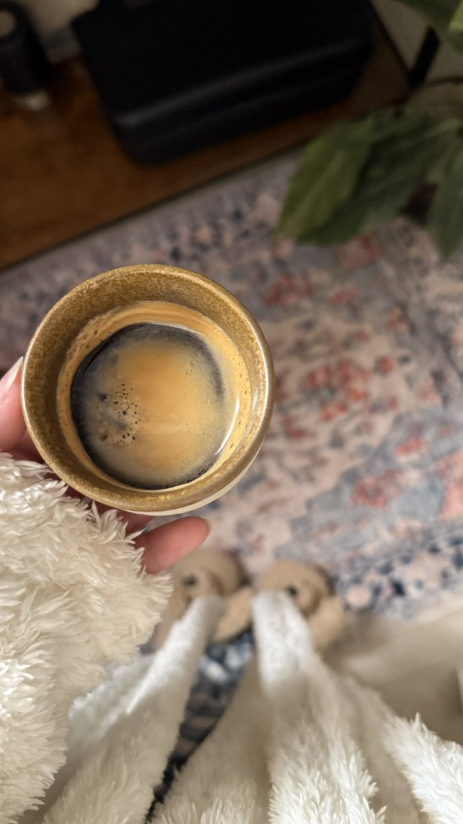 lrrix_'s tweet image. صباحيّاات
✨❣️☀️