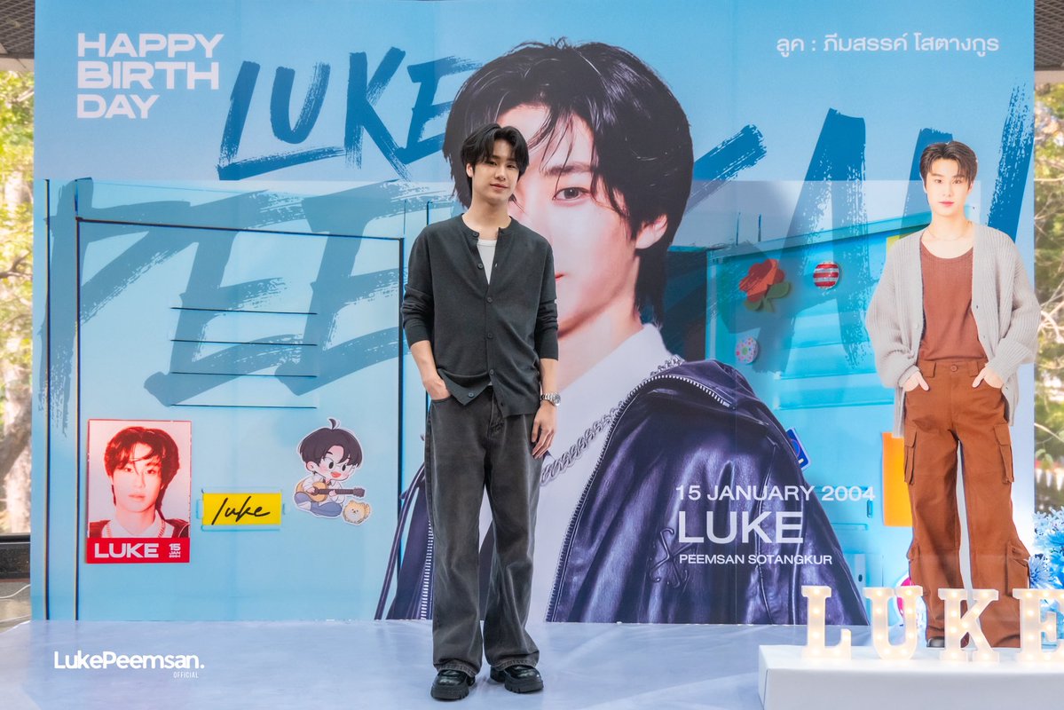 Lukeso_Official's tweet image. เมื่อวานนี้เป็นช่วงเวลาพิเศษในงานฉลองวันคล้ายวันเกิดปีที่ 22 ของ @lukepeemsan 🎂 ขอบคุณเจ้าของวันเกิดสุดหล่อคนเก่งของพวกเรา  ขอให้ปีนี้เต็มไปด้วยการเติบโต ความสำเร็จ และความสุขในทุกก้าวต่อไปนะครับ 🩵🦊

LUKESO DAY ALWAYS LUKE
#LUKE22ndBIRTHDAY2026
#lukeso_