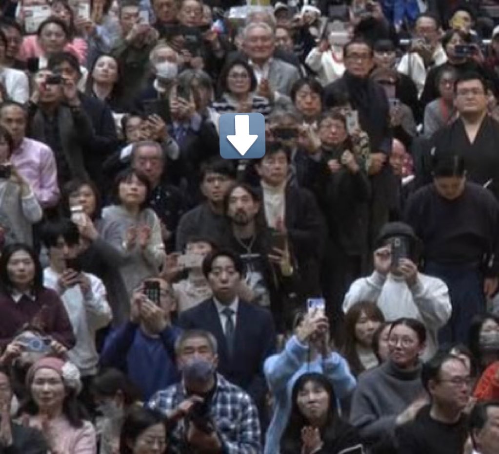 its_ya_girl__n's tweet image. Steve Aoki 👀