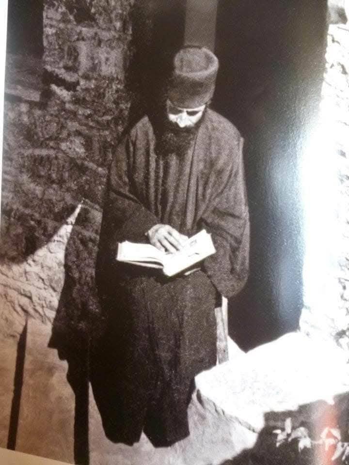 Angelina_Lina8's tweet photo. Read the Fathers, even one or two lines a day. They are strengthening vitamins for the Soul.

Saint Paisios the Athonite https://t.co/M0aRpy8QSH