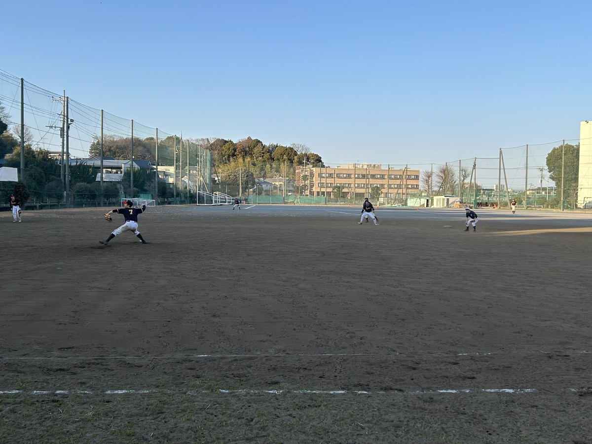 【2026.01.18 紅白戦】

今季初実戦は紅白戦Wヘッダー+練習でした！
この時期に4時間活動できることに感謝です。また助っ人や審判として本日の活動に協力いただいたみなさまありがとうございました。
来週は今季初の対外試合なので頑張っていきたいと思います！