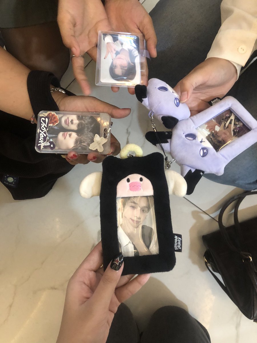 matchocolaet's tweet photo. frame gaonnya gemeyss

#Get_Duckified #HappyGaonDay #가온 https://t.co/elfSeE9U4E
