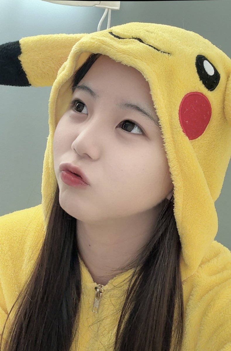 昨日は1周年配信来てくれて
お祝いしてくれてありがとうございました！
たくさんの方が来てくれて本当に嬉しかったです🥺
みんなのおかげで1周年迎えれているんだなと改めて感謝の気持ちでいっぱいです
本当に本当にありがとうございます！

❤️‍🔥本日スタダ1最終日です
みなさん配信見に来てね❣️ #1周年