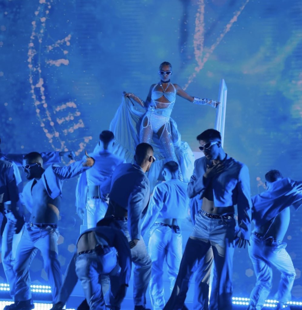 GETTING READY                 TO MAKE HISTORY